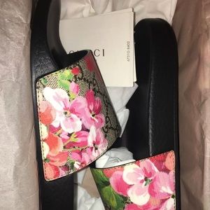 NEW GUCCI Women Pursuit Pool Slides Sandals,
